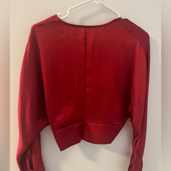 Red silk top - Picture 3 of 4